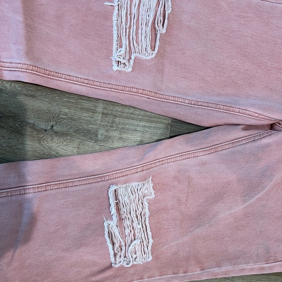 Kancan Coral Ultra High Rise Distressed Straight Leg NWOT - Picture 4 of 4